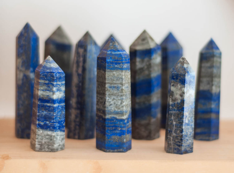Crystals Stones That Help With Thyroid Diseases and Anxiety