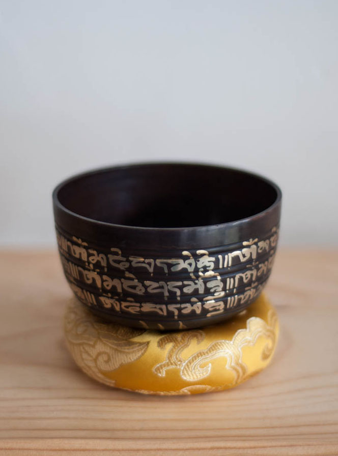 Throat Chakra Singing Bowl - ornate