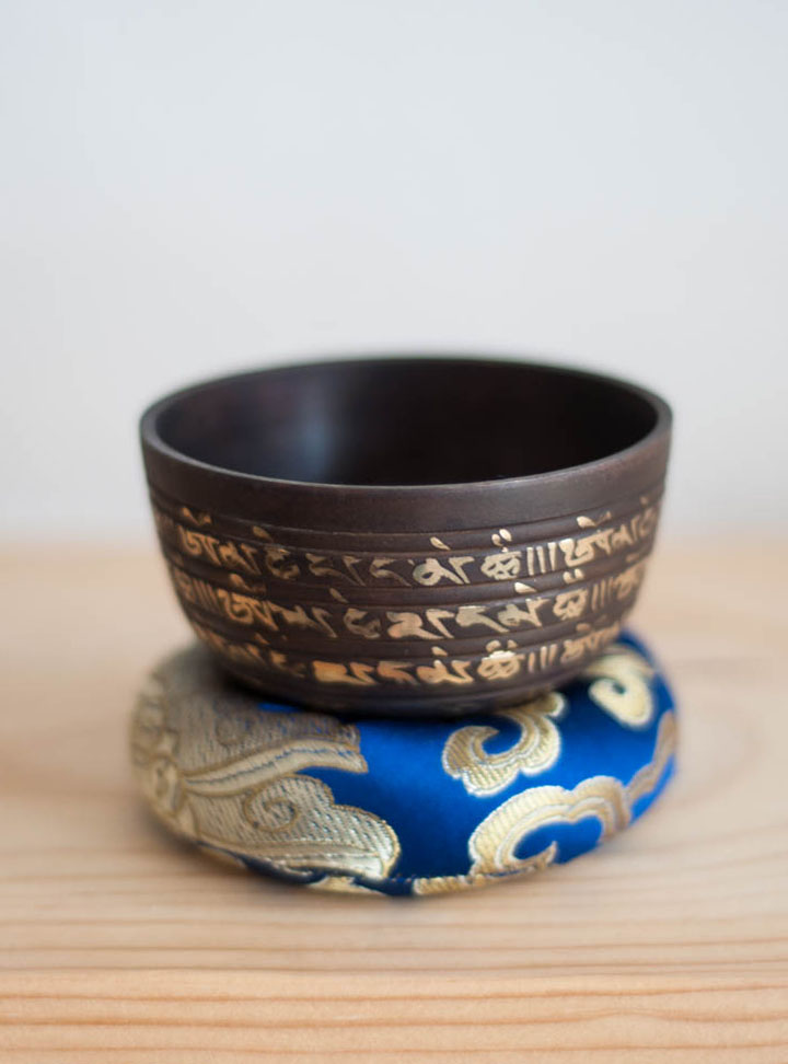 Third Eye Chakra Singing Bowl - ornate