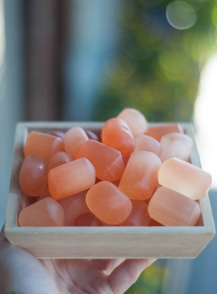 Tumbled Peach Selenite