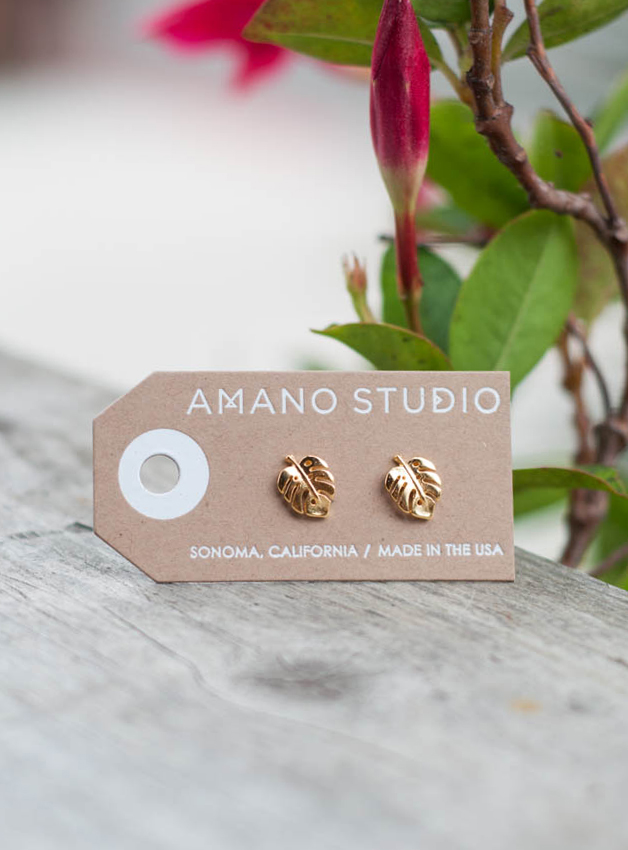 Monstera stud Earrings