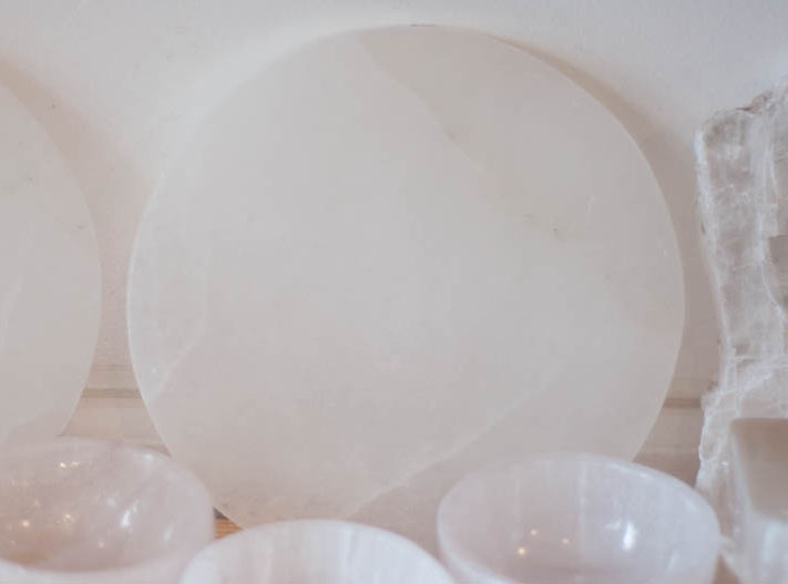 Selenite Charging Plate