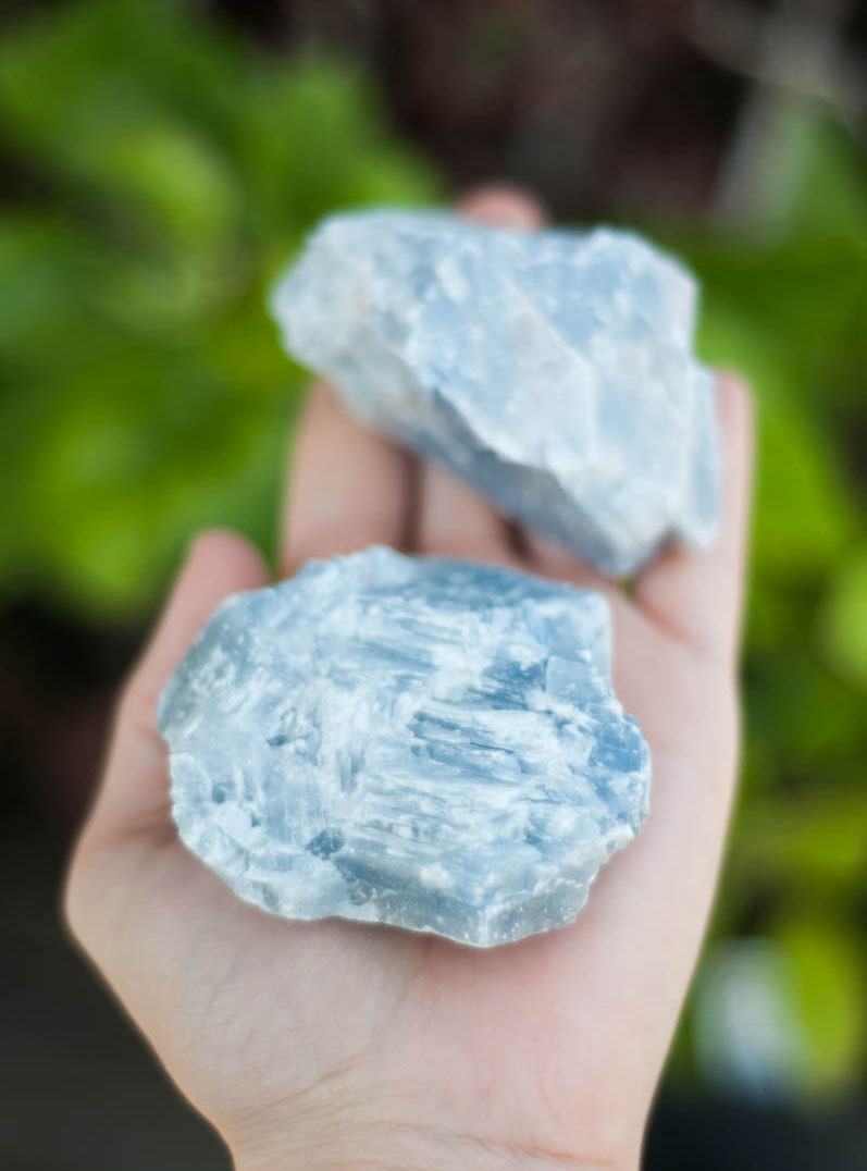 Raw Blue Calcite medium