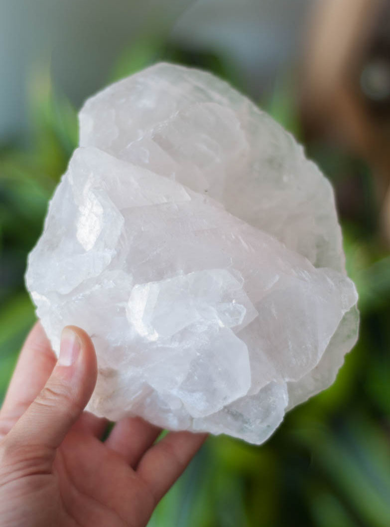 Raw Mangano Calcite