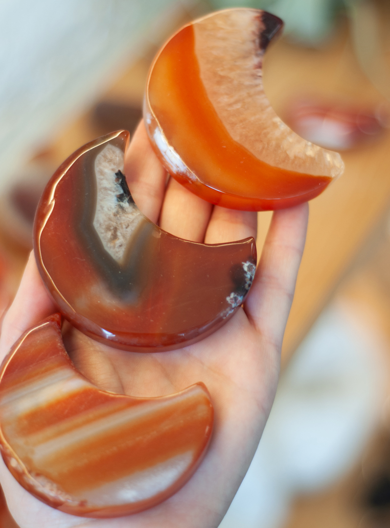 Carnelian Moon - medium