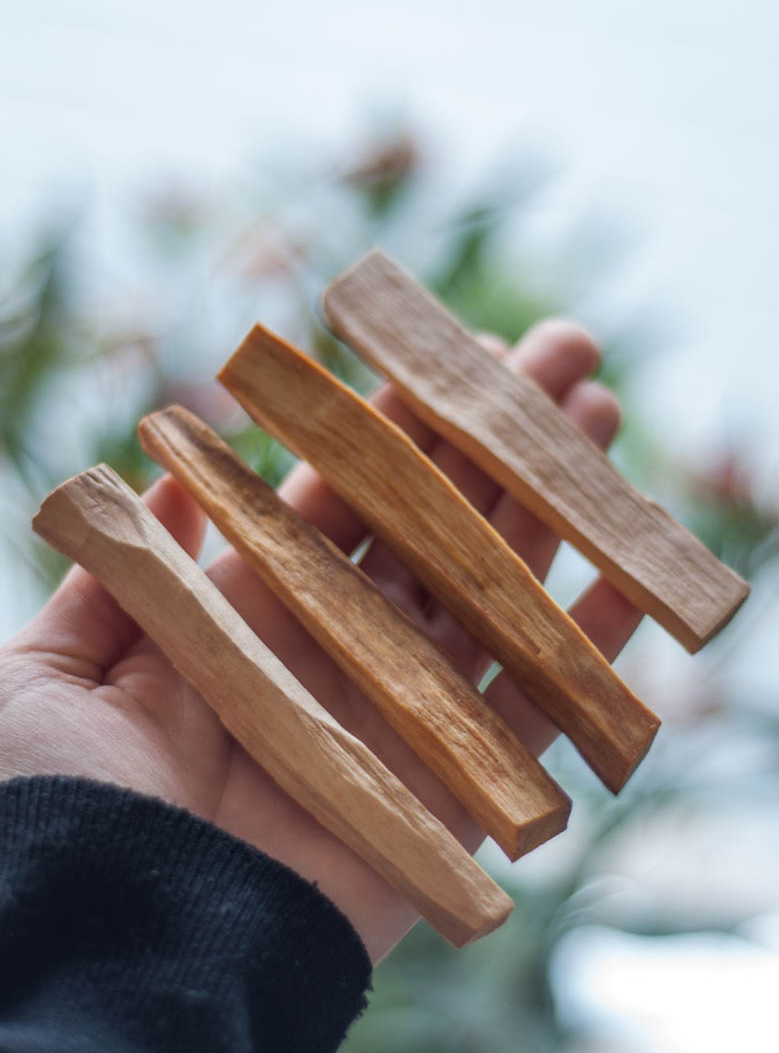 4 Palo Santo Sticks