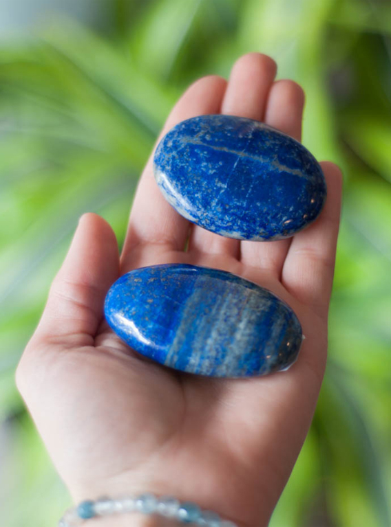 LAPIS LAZULI PALM STONE