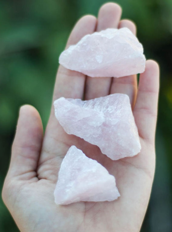 Raw Rose Quartz medium